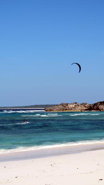 Parasailing in Savu Sea @Alexander Tanody, TNC_0.JPG_