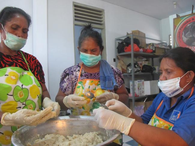 Production Process of Fish Meatballs and Seaweed @WWF Indonesia_0